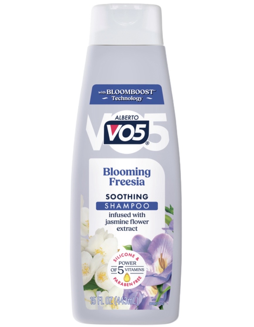VO5 BLOOMING FREESIA SHAMPOO